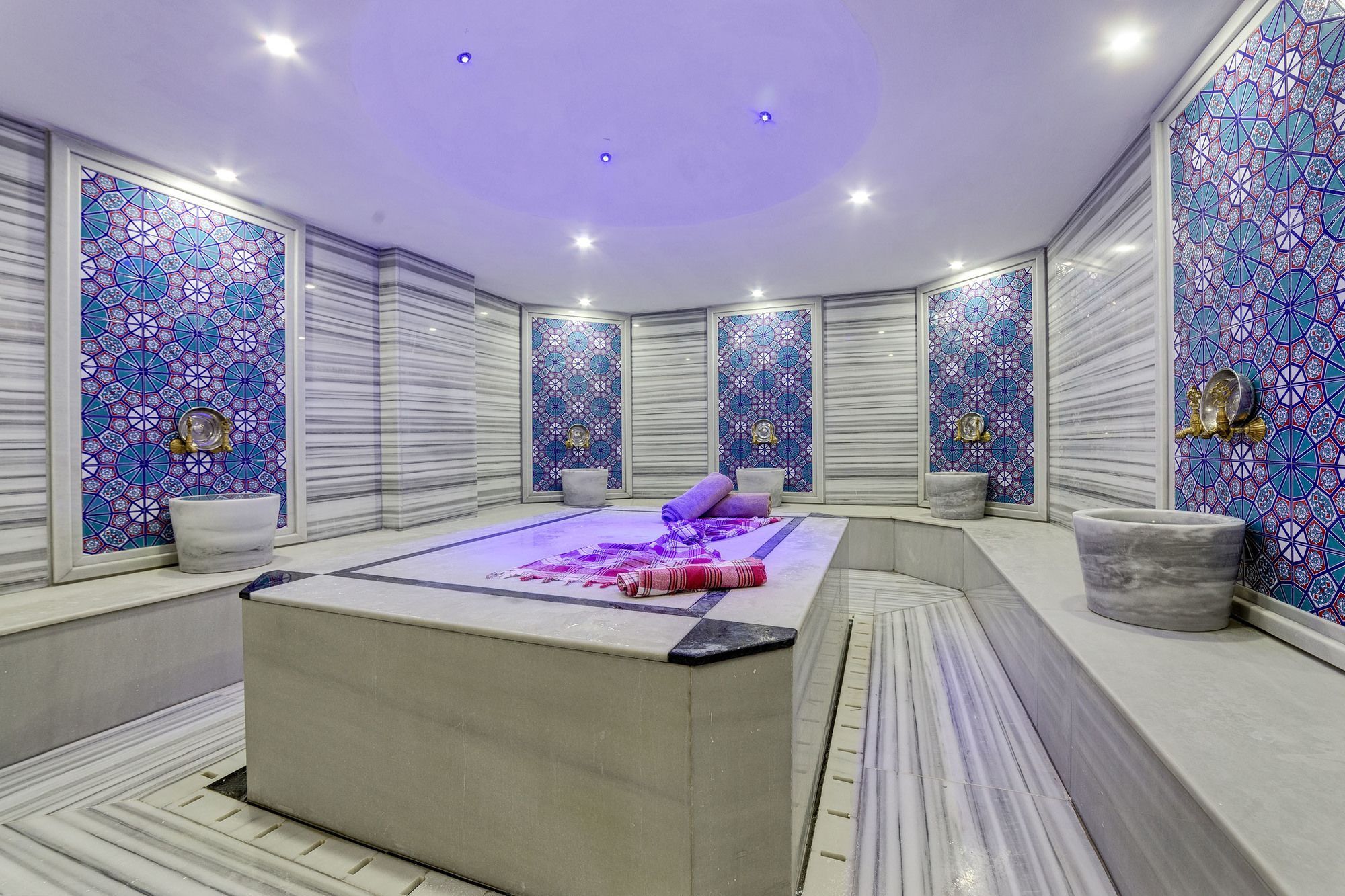 The Monard Hotel Мерсин Екстериор снимка